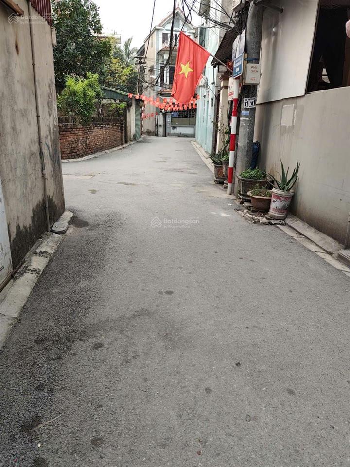 Bán đất đẹp gia lâm 91 m, ô tô đỗ cửa tặng nhà cấp 4