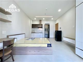 Studio ban công đẹp mới thoáng đầy đủ nội thất