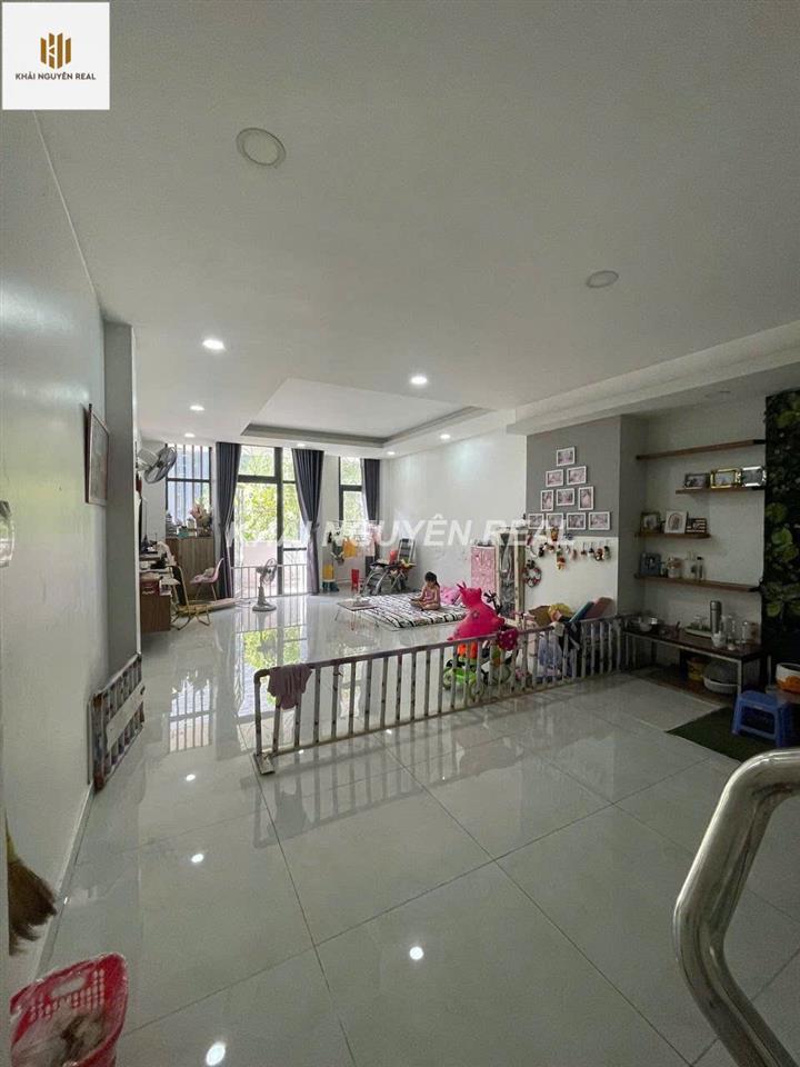 Nhà 5 tầng kđt vạn phúc, thủ đức, giá chỉ 17tỷ9