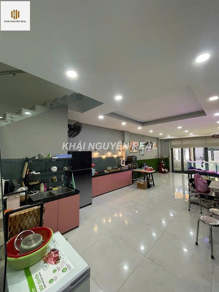 Nhà 5 tầng kđt vạn phúc, thủ đức, giá chỉ 17tỷ9