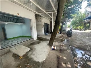 Trọ mặt tiền kế bên sân bóng đường số 10 linh trung, 3tr2/tháng