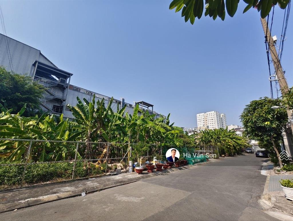 Đất hẻm xe hơi đường số 17, kế bên gigamall, giá chỉ 10tỷ1