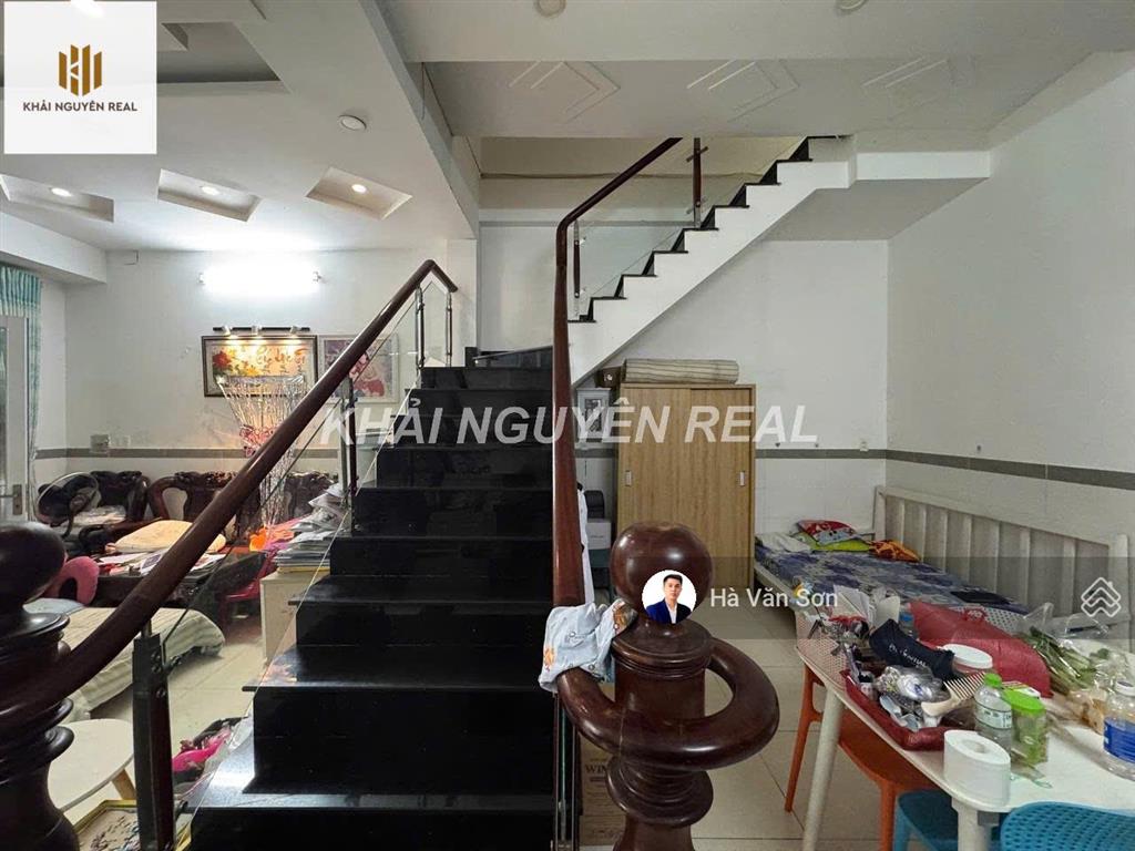 Hiếm có căn nhà ngang đến 6m ở kế kdc bình dân, giá chỉ 8tỷ5