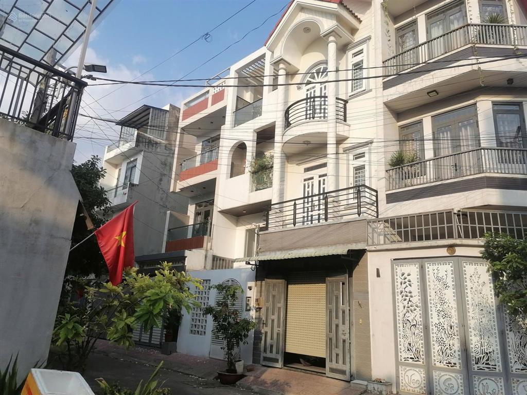 Nhà 3 tầng hẻm xe hơi gần ngã tư thủ đức, giá chỉ 7tỷ2