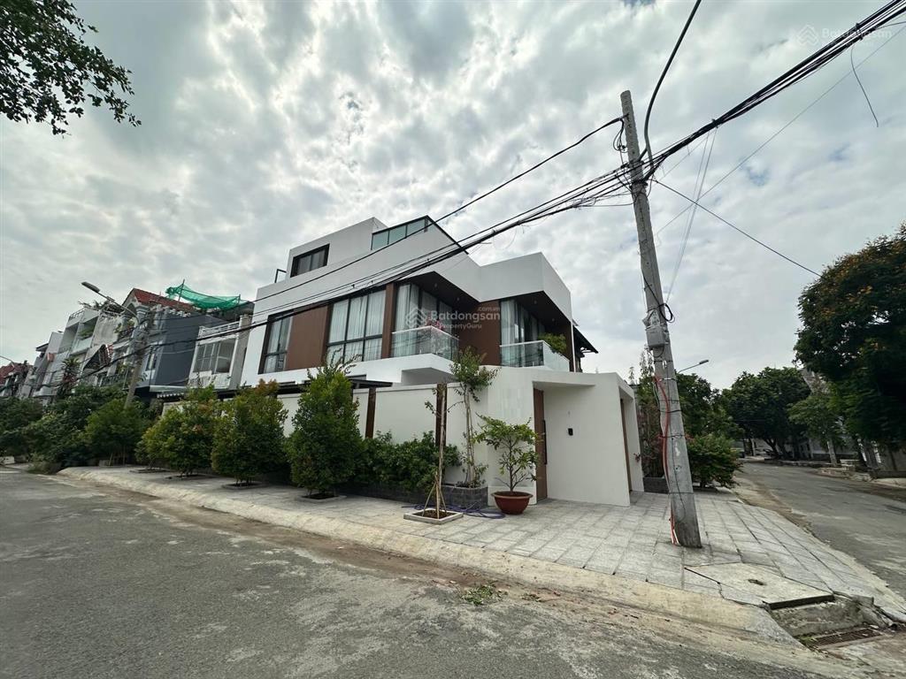 Biệt thự khu bên sông hiệp bình chánh, 233.5m2, có hồ bơi riêng, nhà đẹp, giá tốt
