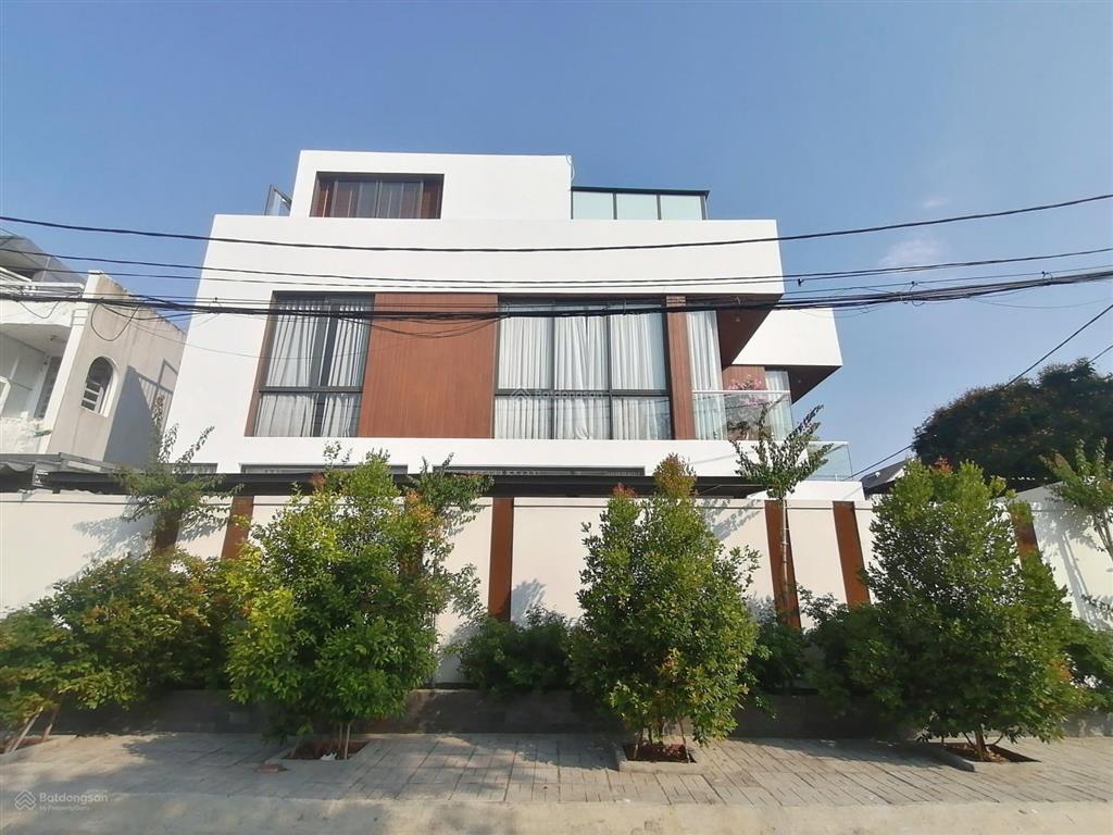 Biệt thự khu bên sông hiệp bình chánh, 233.5m2, có hồ bơi riêng, nhà đẹp, giá tốt