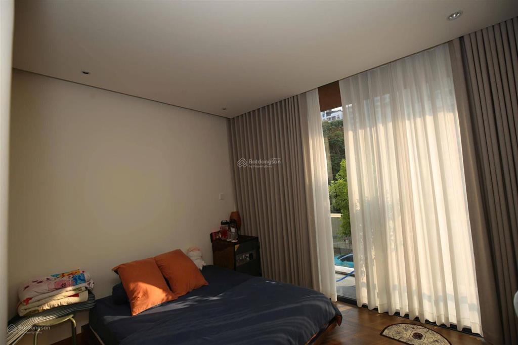 Biệt thự khu bên sông hiệp bình chánh, 233.5m2, có hồ bơi riêng, nhà đẹp, giá tốt