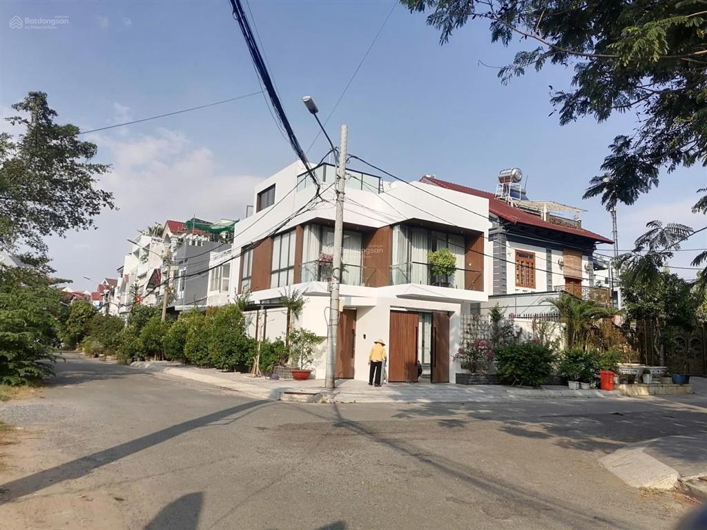 Biệt thự khu bên sông hiệp bình chánh, 233.5m2, có hồ bơi riêng, nhà đẹp, giá tốt