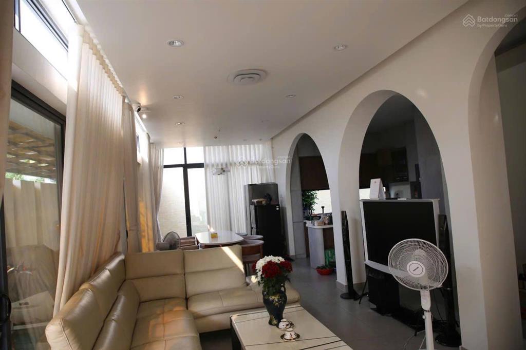 Biệt thự khu bên sông hiệp bình chánh, 233.5m2, có hồ bơi riêng, nhà đẹp, giá tốt