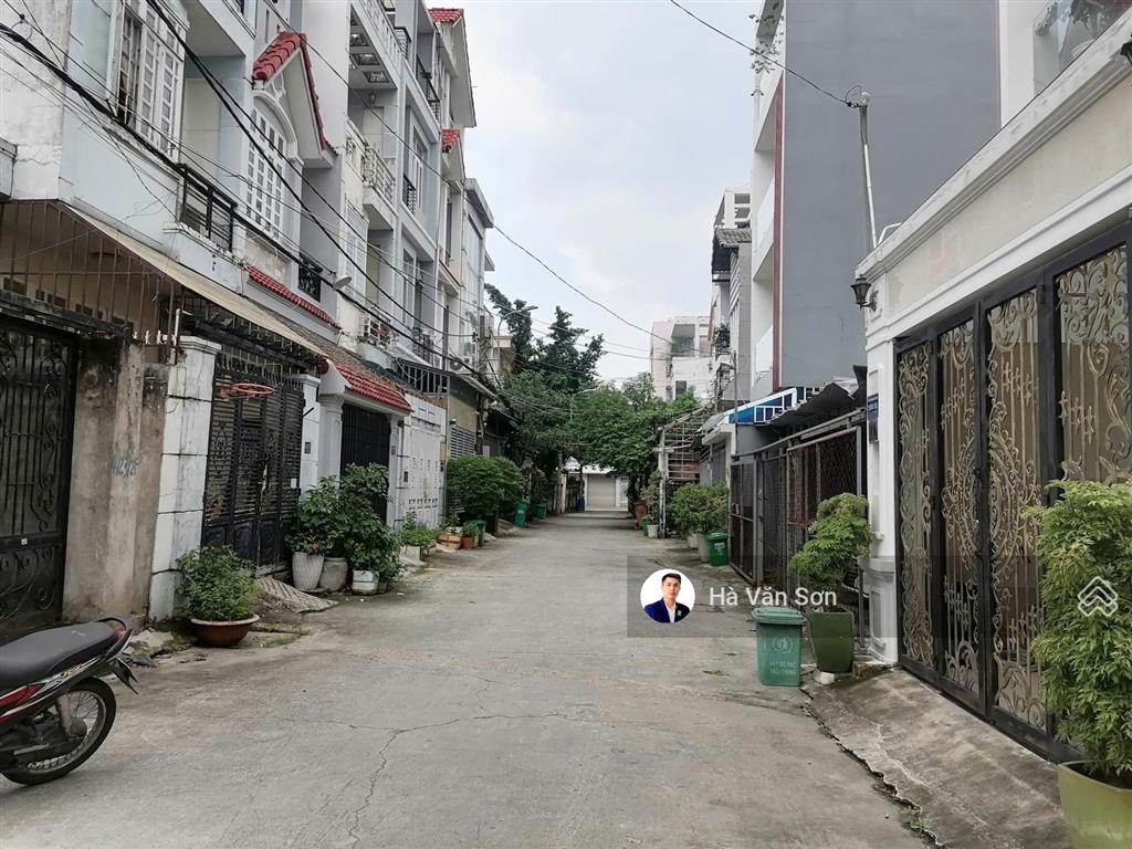 Giảm 300tr  bán nhanh nhà hẻm xe hơi ngay gần cổng vạn phúc city