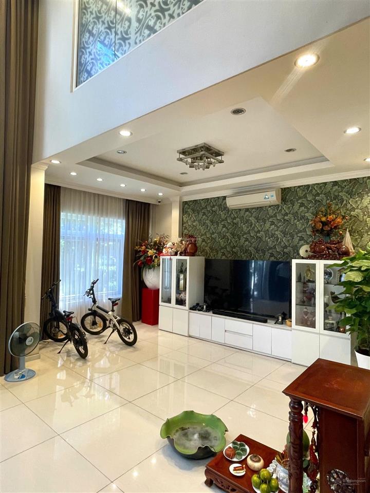 Cần bán căn biệt thự khu villa park hơn 190m2 ngay gần công viên trường mầm non
