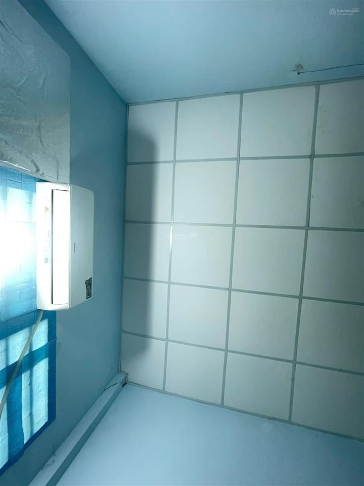 Trọ gần hoàng diệu 2, ngã tư thủ đức, 2tr6 có máy lạnh
