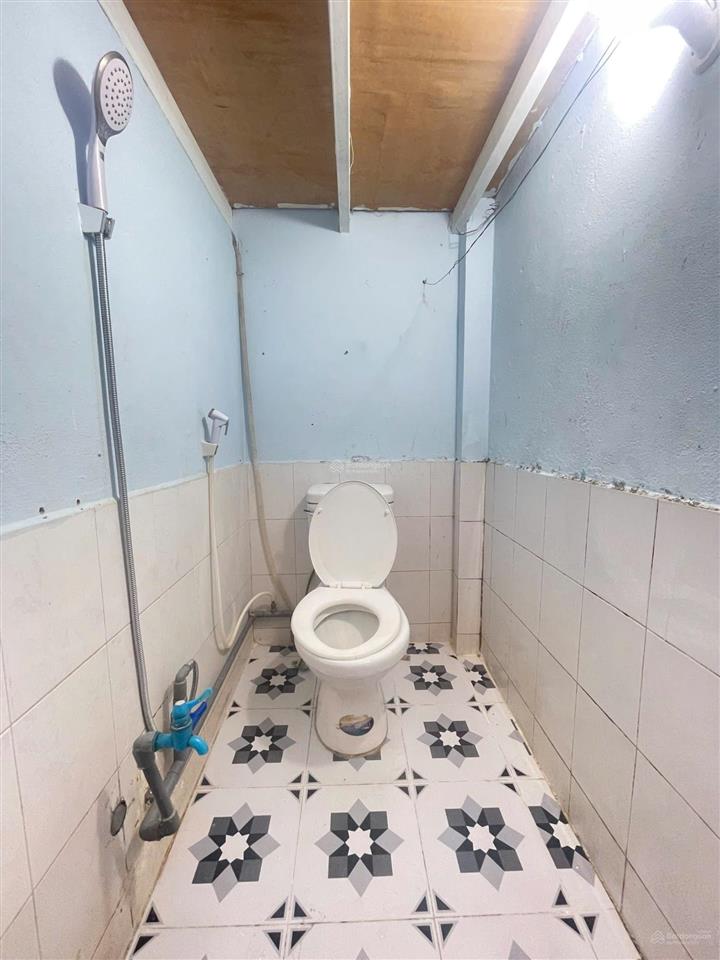 Trọ gần hoàng diệu 2, ngã tư thủ đức, 2tr6 có máy lạnh