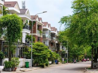 Giảm mạnh 1,5 tỷ bán nhanh căn nhà kdc ven sông gần cầu vượt bình phước, đang sẵn dòng tiền 22tr/th