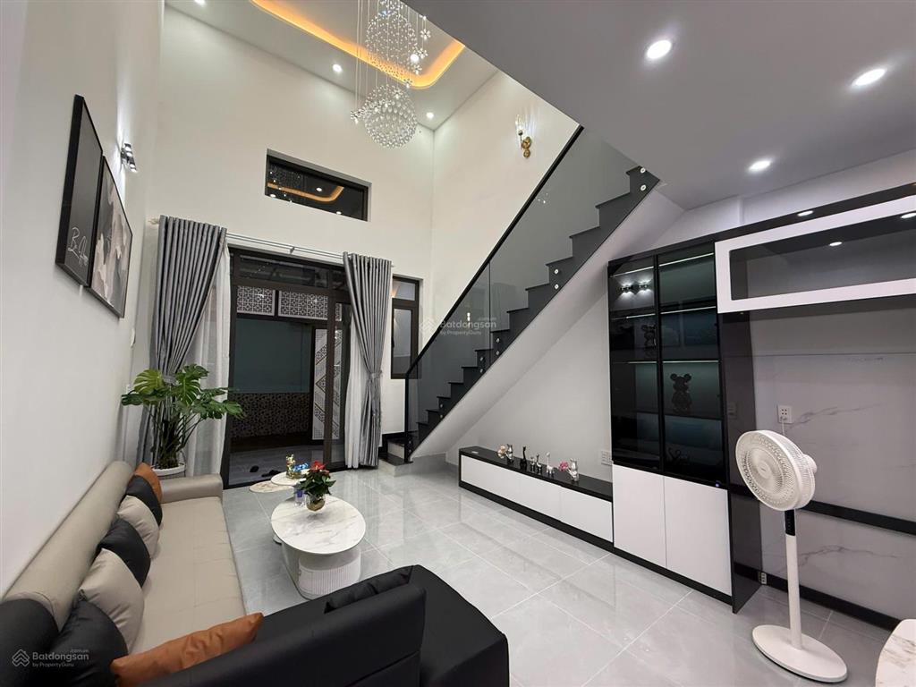 Chỉ nhỉnh 5 tỷ cho căn nhà mới siêu đẹp gần chợ hiệp bình