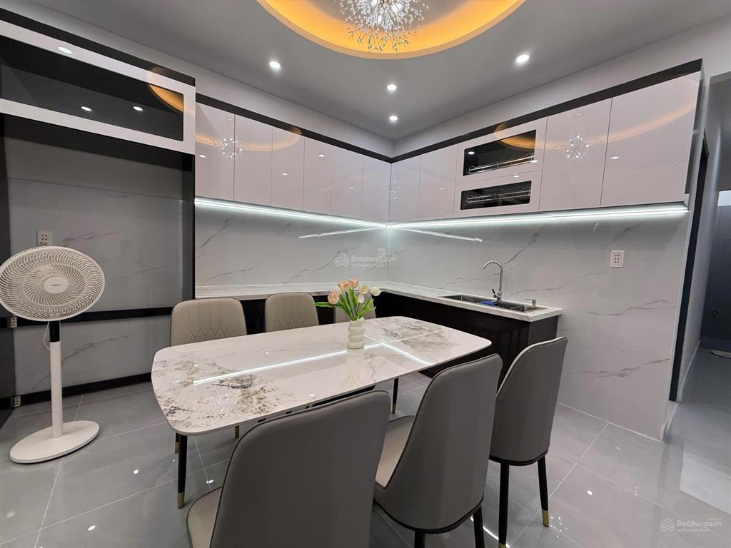 Chỉ nhỉnh 5 tỷ cho căn nhà mới siêu đẹp gần chợ hiệp bình