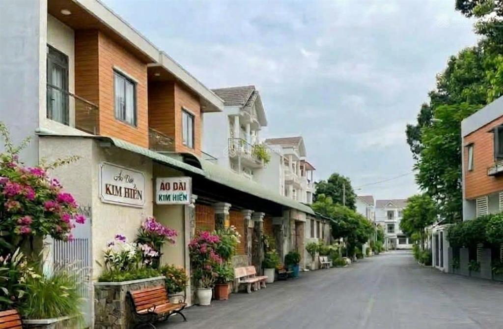 Cần bán căn nhà nhỏ xinh bên gần ubnd p. tam phú, bán nhanh giá mềm cho khách thiện chí!