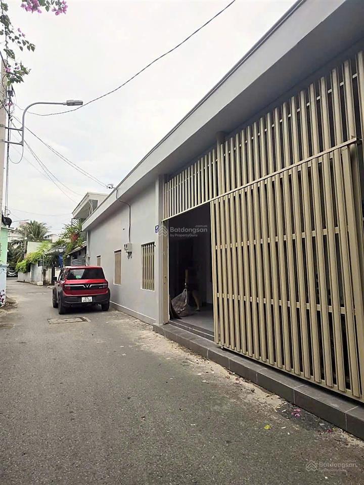 Thanh lý gấp căn nhà cấp 4 gần chợ thủ đức, 70m2 giá 2tỷ4