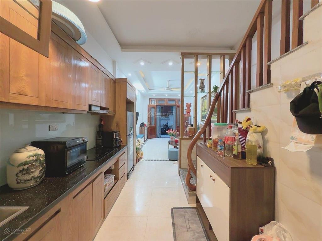 Bán gấp căn nhà phố bồ đề gần đường hồng tiến kinh doanh hoặc mở vp