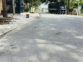 #4 tỷ 2đất dx065định hòa279m2
ngộp bankdt 6.5 x 43 thổ cư80m2.có giá thương lượng tốt