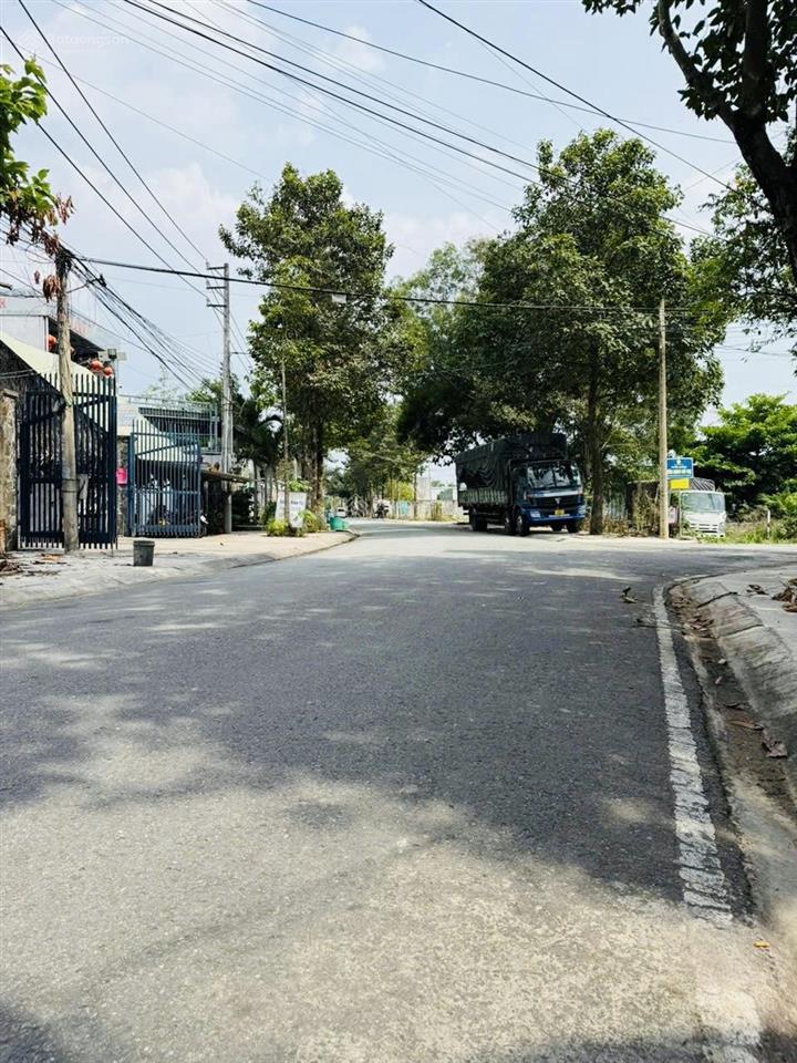 #4 tỷ 2đất dx065định hòa279m2
ngộp bankdt 6.5 x 43 thổ cư80m2.có giá thương lượng tốt