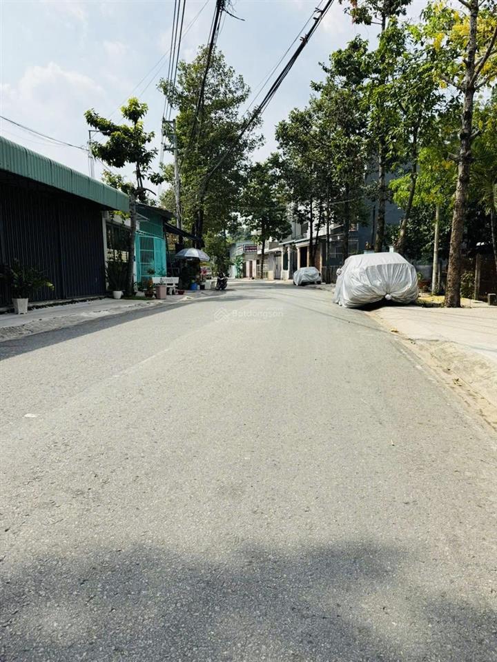 #4 tỷ 2đất dx065định hòa279m2
ngộp bankdt 6.5 x 43 thổ cư80m2.có giá thương lượng tốt