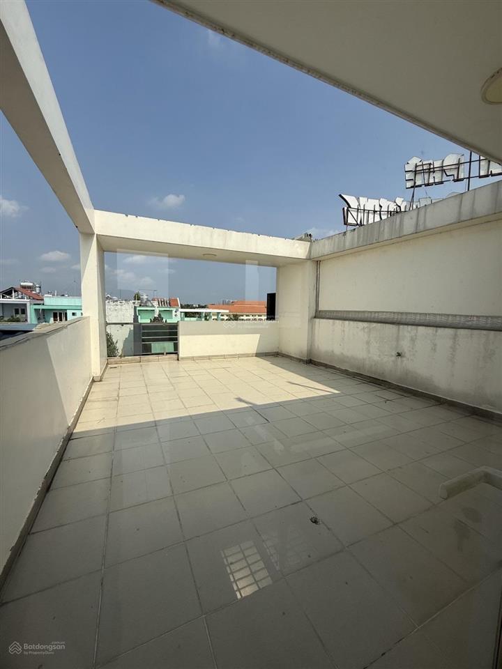 Bán nhà chính chủ mặt tiền đường lê bôi quận 8, 91m2, 5 tầng, 4pn, sổ đẹp vuông vức.