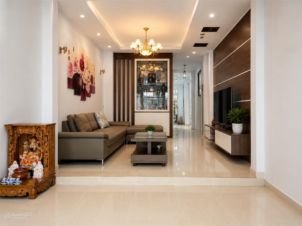 Bán nhà chính chủ hxh hẻm xe hơi dương bá trạc p1q8, 99m2, 3 tầng, sổ vuông vắn.