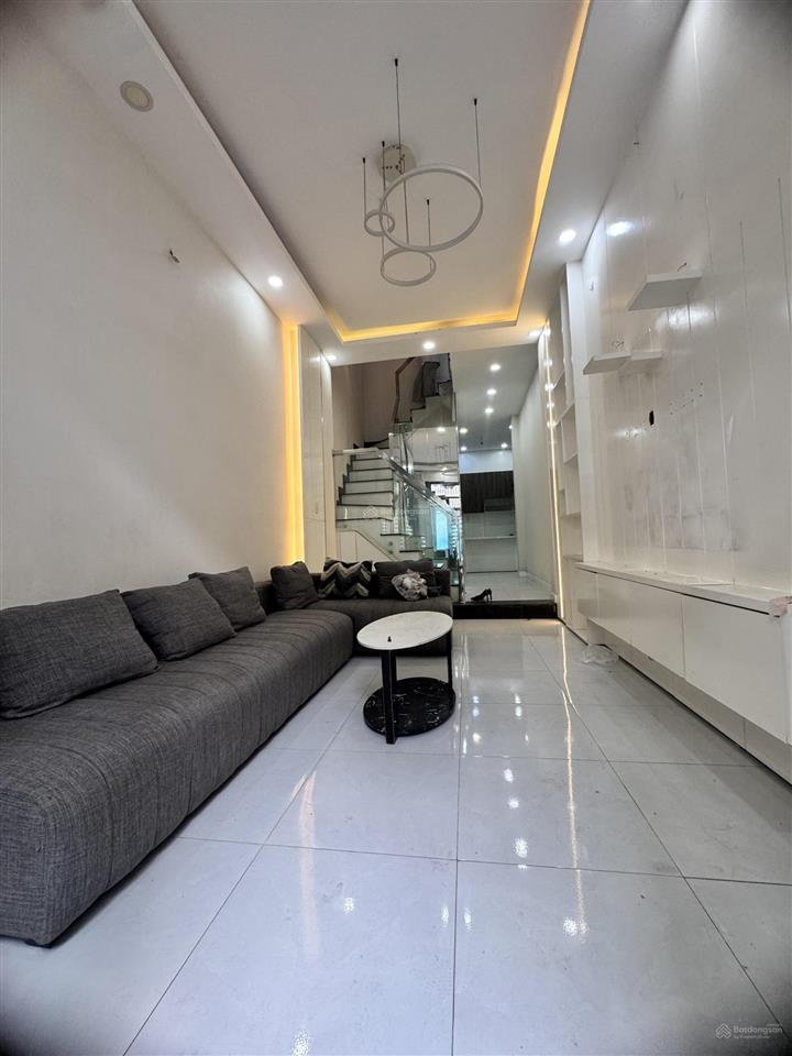 Bán nhà chính chủ phạm thế hiển tạ quang bửu p4 quận 8, 58m2, 4 tầng, 4 pn, kqh, knn.