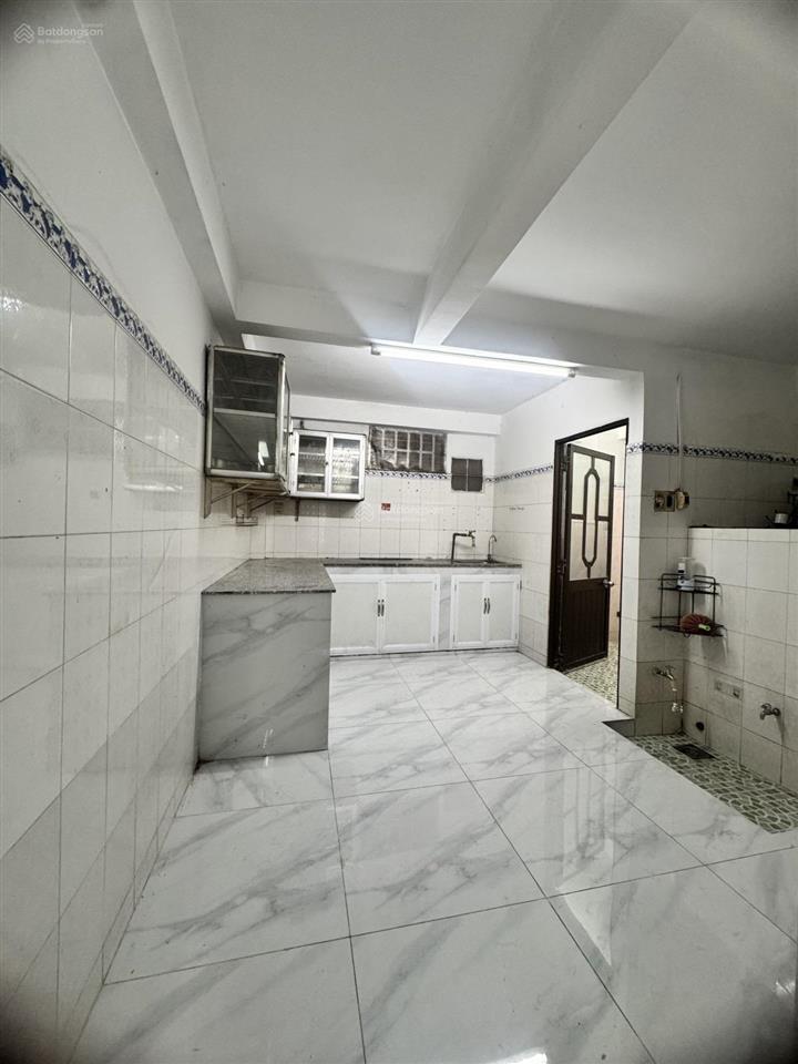 Bán nhà chính chủ hxh hẻm xe hơi bùi minh trực p5 quận 8, 57m2, 4 tầng, 5pn, kqh.