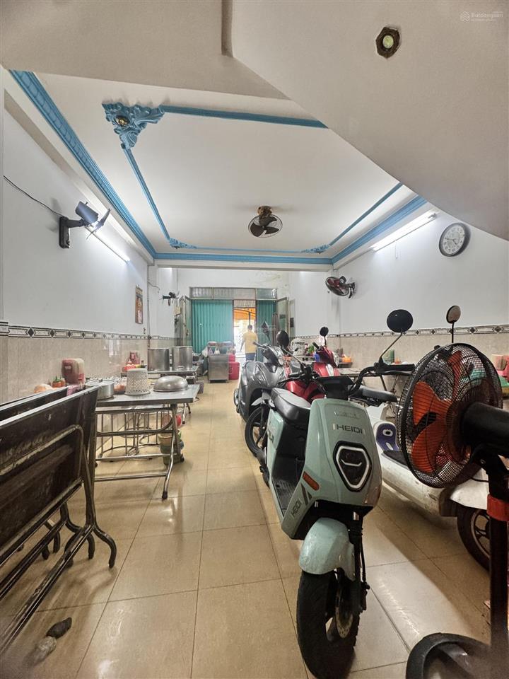 Bán nhà chính chủ gửi mặt tiền đường tùng thiện vương quận 8 giáp quận 5, 6, 74m2, 5 tầng, 7pn