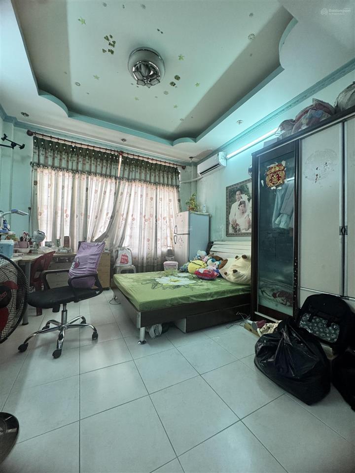 Bán nhà chính chủ gửi mặt tiền đường tùng thiện vương quận 8 giáp quận 5, 6, 74m2, 5 tầng, 7pn