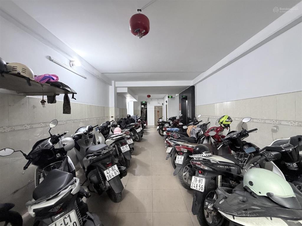 Bán chdv hxh hẻm xe hơi dương bá trạc quận 8 giáp quận 1, 122m2, 5 tầng, 20 pn, hẻm thông.
