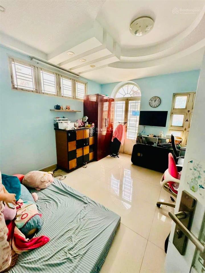Bán nhà chính chủ phạm thế hiển (p1 q8) 52m2, 3 tầng, 3pn, hẻm thông