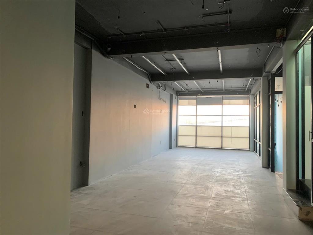 Bán nhà chính chủ mặt tiền đường phạm hùng, chánh hưng giáp quận 5, quận 10, 79m2, 3 tầng.