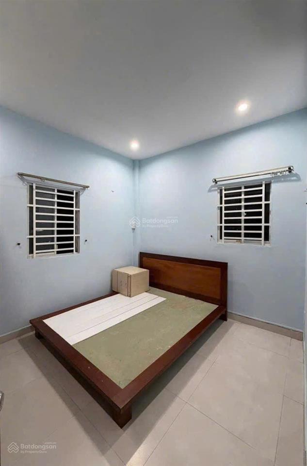 Bán nhà mặt tiền đường số quận 8, 47m2, 3 tầng 4pn, sổ vuông vắn.