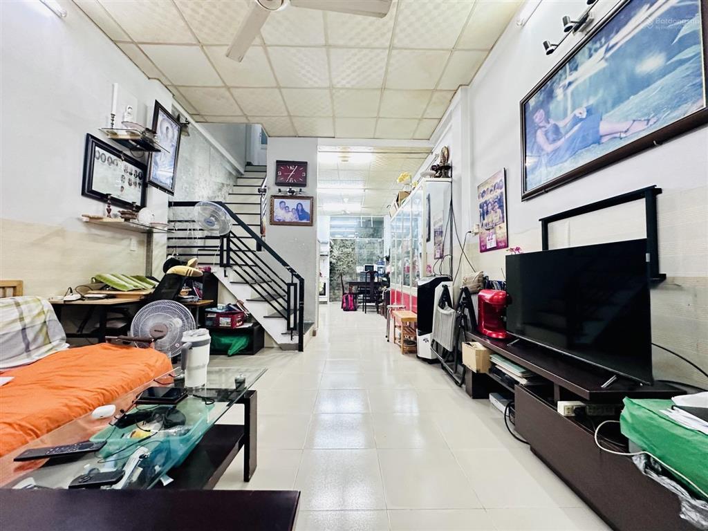 Bán nhà dương bá trạc quận 8, 61m2, 2 tầng, không quy hoạch.