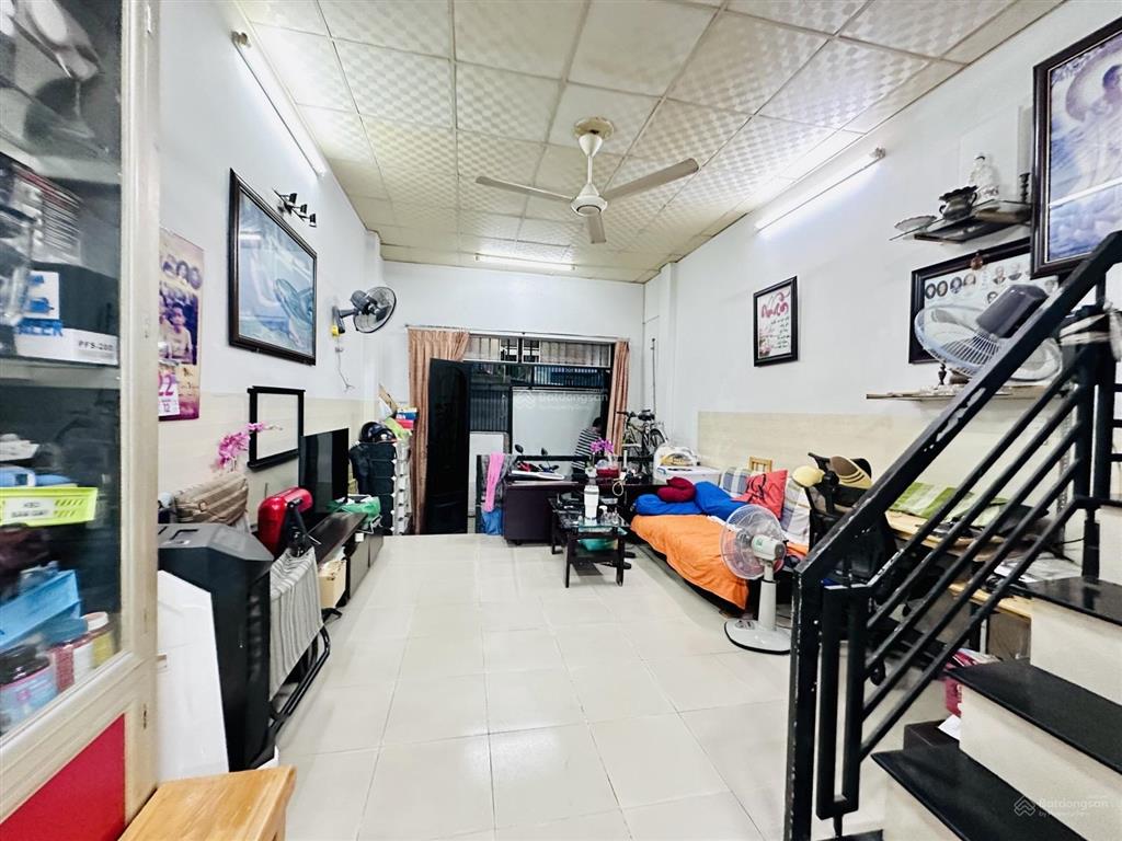 Bán nhà dương bá trạc quận 8, 61m2, 2 tầng, không quy hoạch.