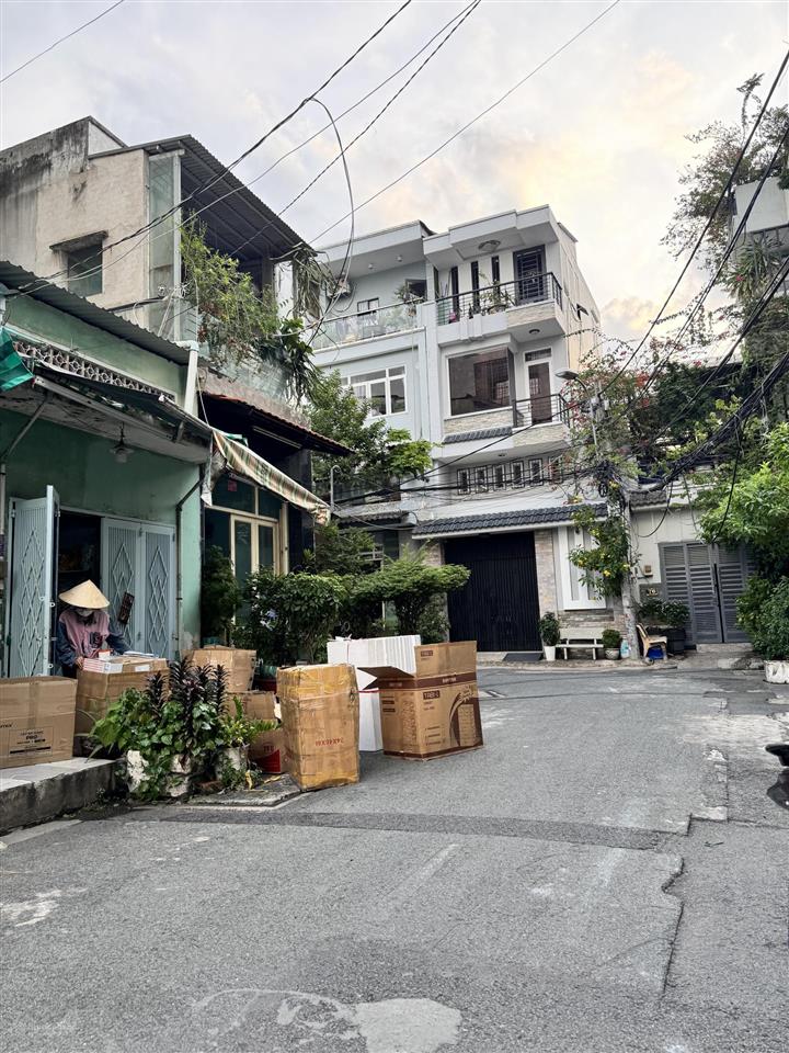 Bán nhà mặt tiền đường nguyễn đức ngữ quận 8, 47m2, 3 tầng, sổ vuông.