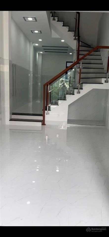 Bán nhà mặt tiền đường nguyễn đức ngữ quận 8, 47m2, 3 tầng, sổ vuông.