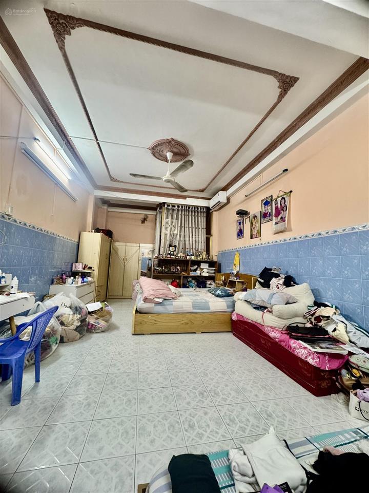 Bán nhà mặt tiền đường trịnh hoài đức quận 5, 84m2, 5 tầng, 6pn, hiện đang kinh doanh