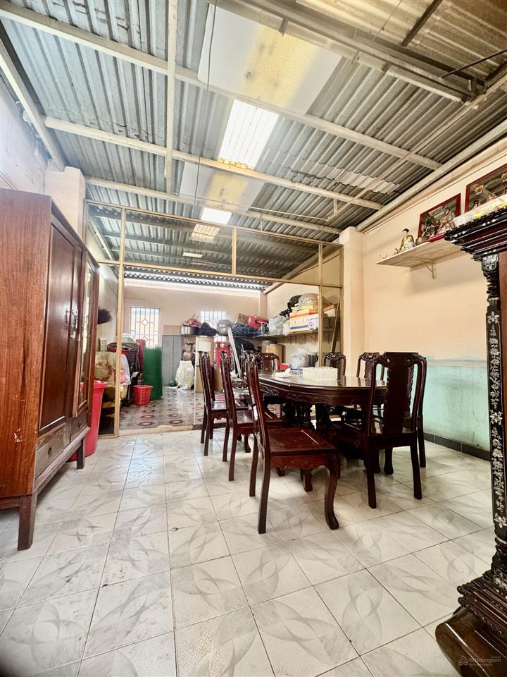 Bán nhà mặt tiền đường trịnh hoài đức quận 5, 84m2, 5 tầng, 6pn, hiện đang kinh doanh