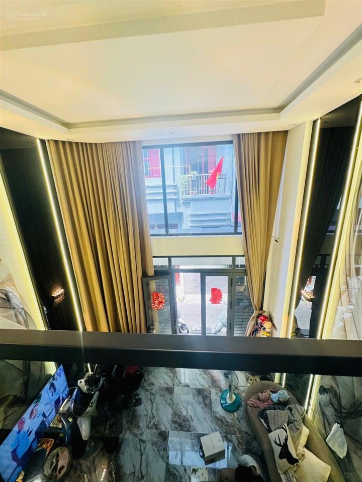 Bán nhà dạ nam quận 8, 39m2, 5 tầng, hẻm thông.