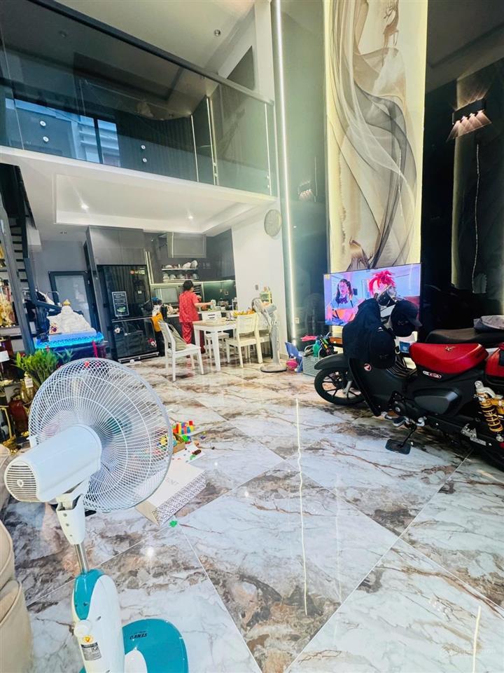 Bán nhà dạ nam quận 8, 39m2, 5 tầng, hẻm thông.