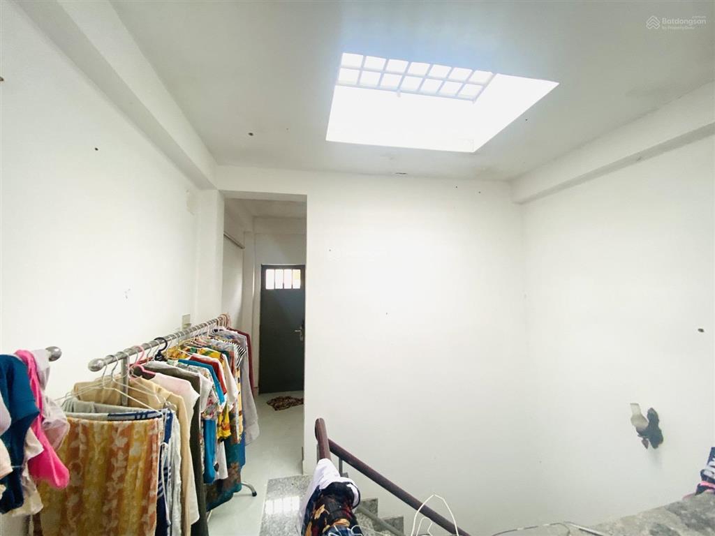 Bán nhà hxh hẻm xe hơi âu dương lân quận 8, 67m2, 4 tầng, hẻm thông, không quy hoạch.
