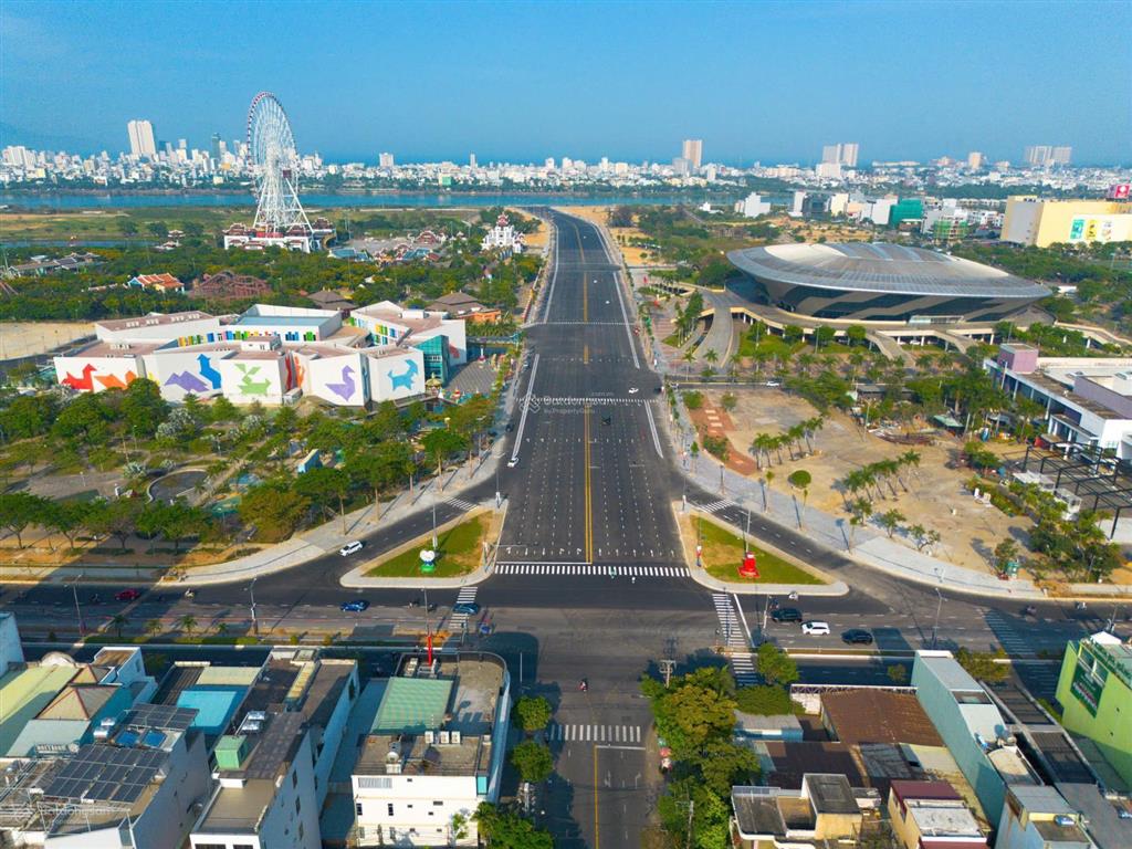 Cần bán gấp biệt thự 300m2 ngang 12m đường thăng long, mặt sông hàn, quận hải châu, tp đà nẵng