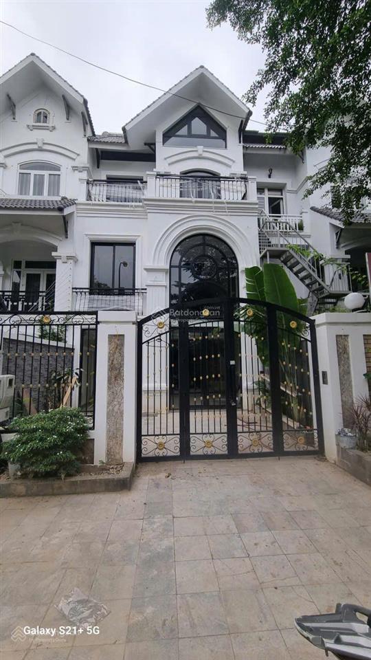 Liền kề khu a  diện tích 120 m². hoàn thiện vip nhất dự án mới tinh 100% chỉ xách vali về ngủ