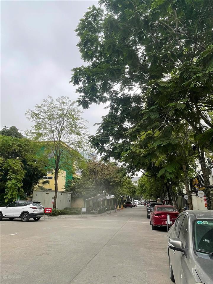 Liền kề khu a  diện tích 120 m². hoàn thiện vip nhất dự án mới tinh 100% chỉ xách vali về ngủ