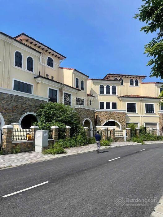 Bán căn góc 3 mặt đường the vista nam an khánh, vị trí cực hiếm. nhà vườn nam an khánh ô góc tt15