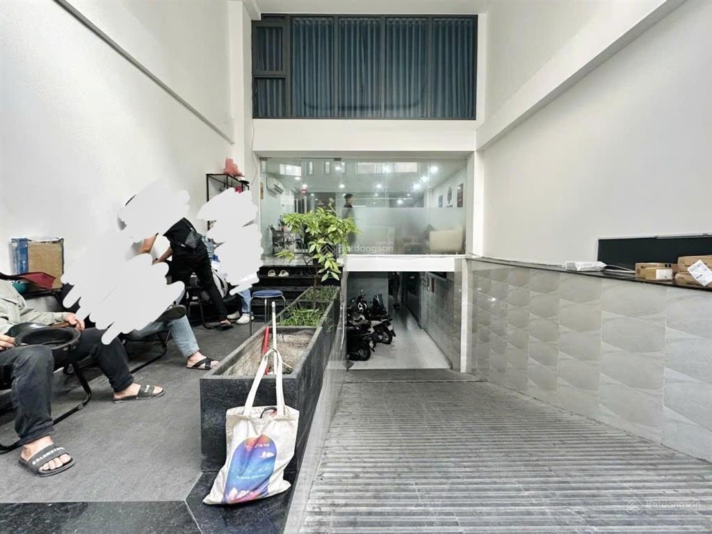 Chdv 7 tầng dòng tiền hơn 1 tỷ/năm phan xích long, phú nhuận  130m2 (5.6x23)  hẻm xe hơi thông